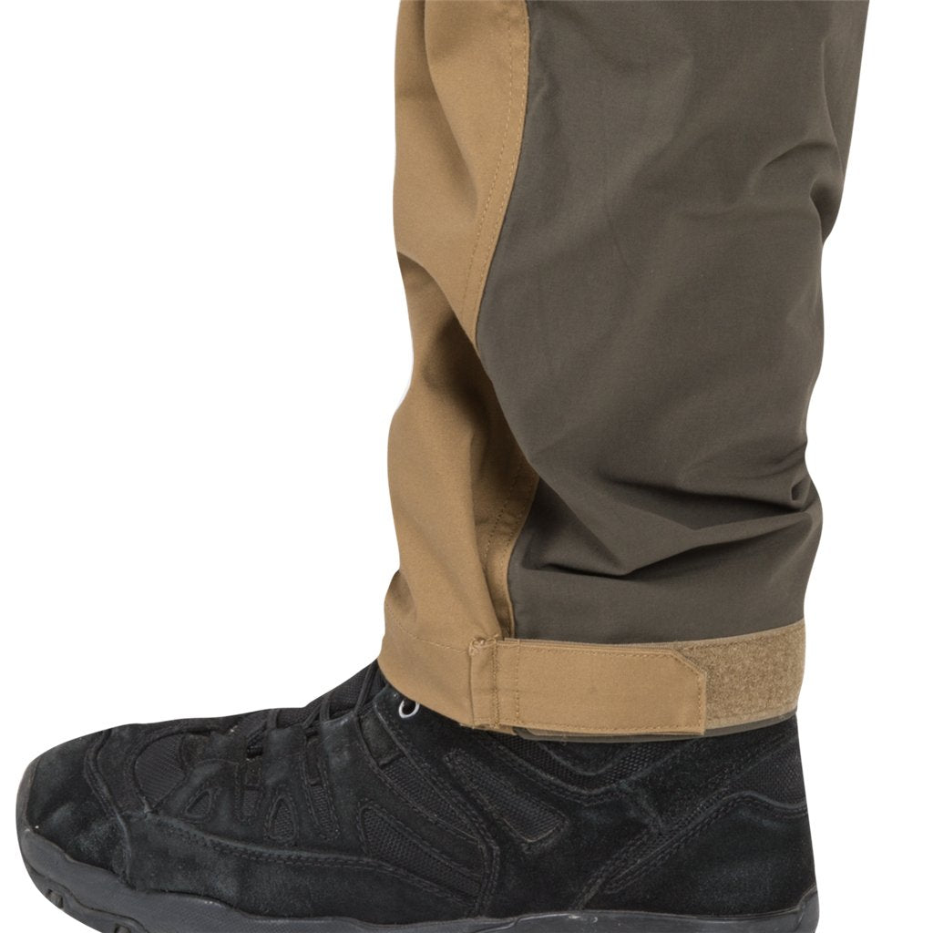 HYBRID OUTBACK PANTS® - DuraCanvas® - Taiga Green / Black A — Helikon-Tex