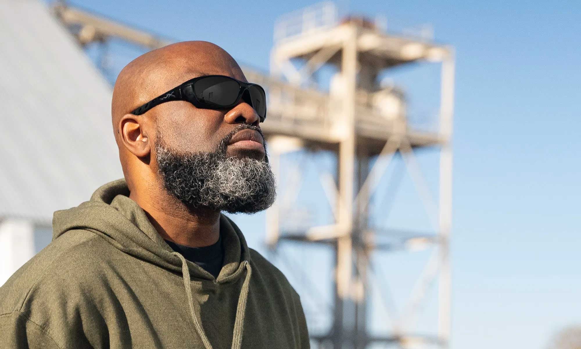 Wiley X WX GRAVITY — Captivate Polarized -  Grey, Black Ops - Matte Black