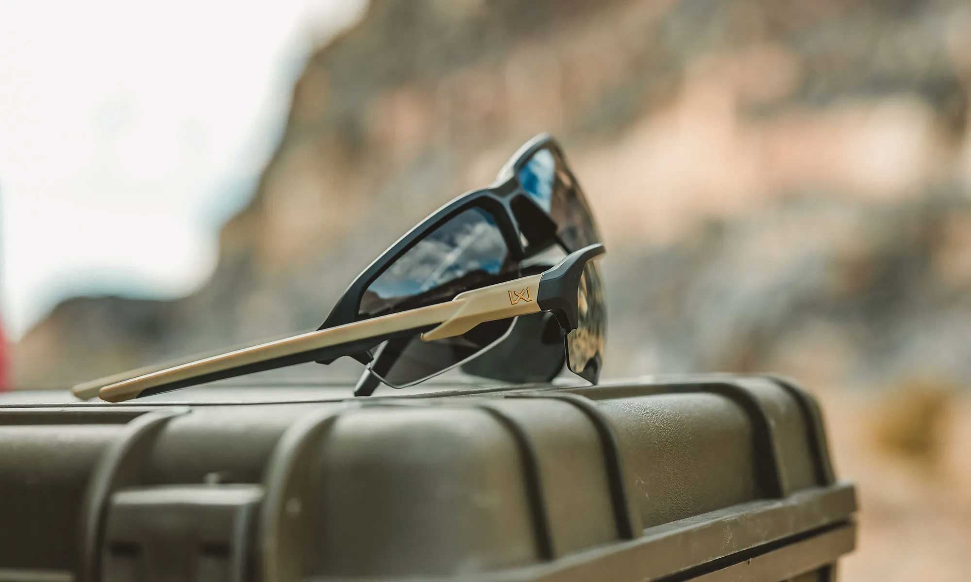 Wiley X WX JAKL — Captivate - Tungsten Mirror - Grey, Matte Black/Tan