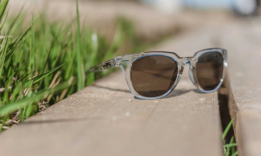Wiley X WX ULTRA — Captivate Polarized -  Grey, Gloss Crystal Light Grey